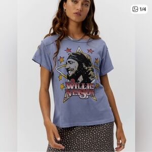 Daydreamer Willie Nelson Girlfriend Tee, Size L, EUC